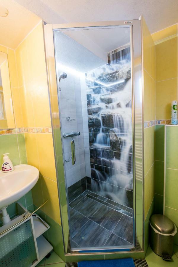 Privat Prima Hotel Liptovský Ján Екстериор снимка